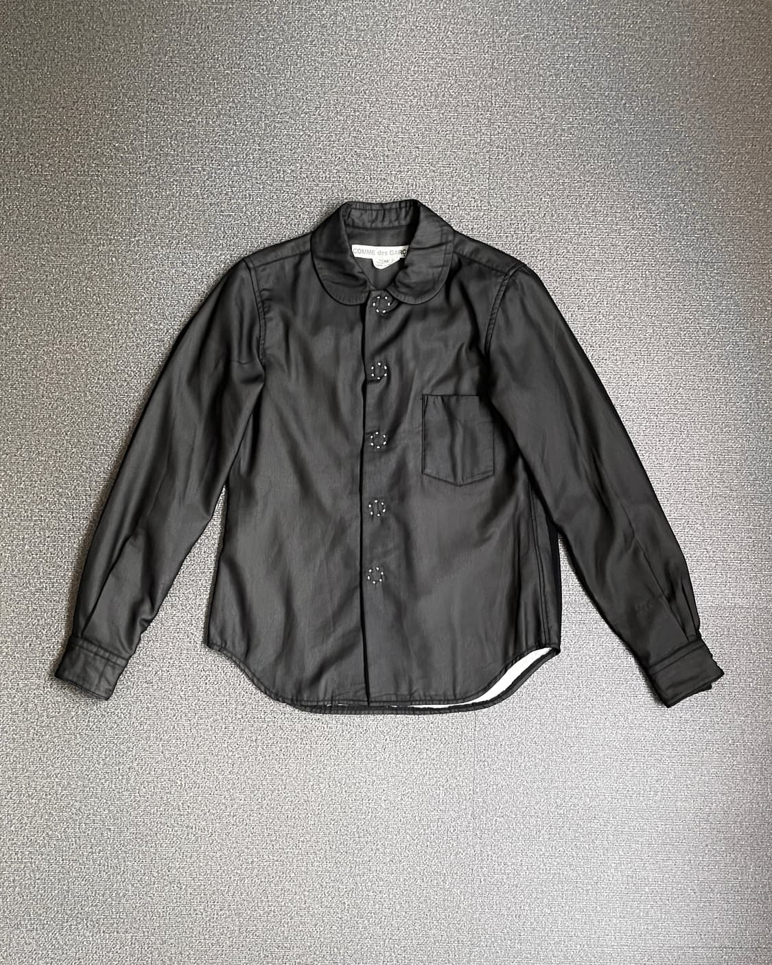 꼼데가르송 스티치 버튼 라운드 칼라 셔츠 자켓 상품이미지1