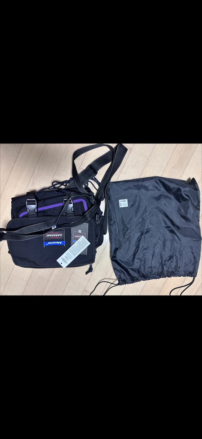 아더에러 이스트팩 크로스백 상품이미지1