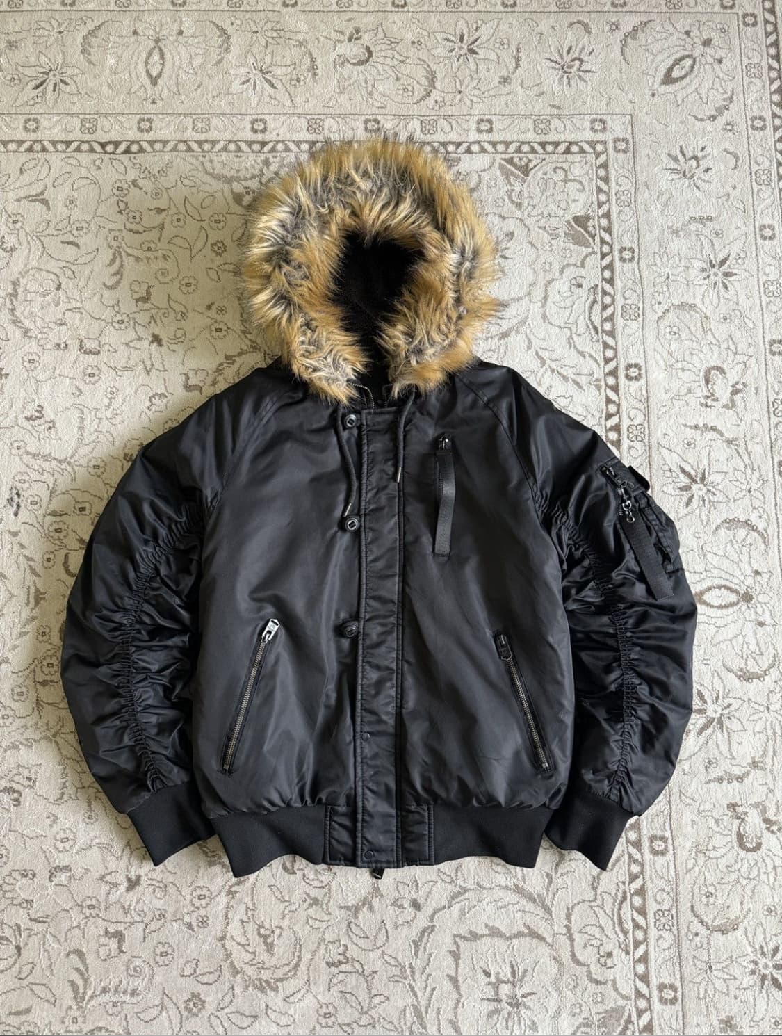 퍼 후드 봄버 자켓 상품이미지1