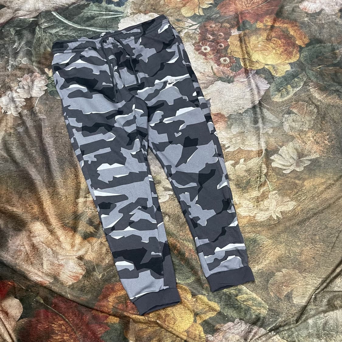 나이키 신형 밴딩 스몰로고 카모 조거팬츠 XL  상품이미지1