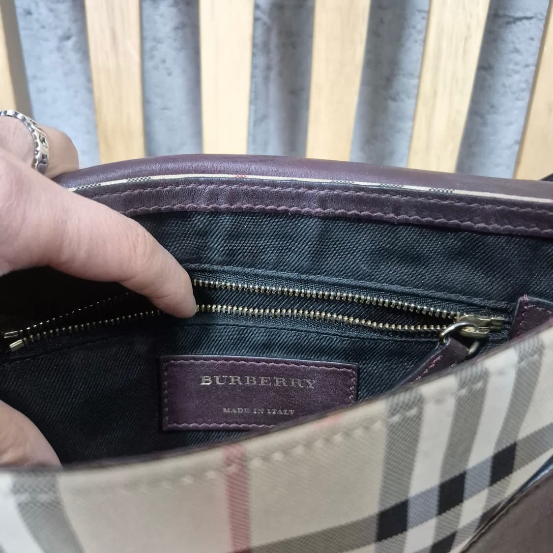 버버리 호스페리 디킨스 크로스백 상품이미지9