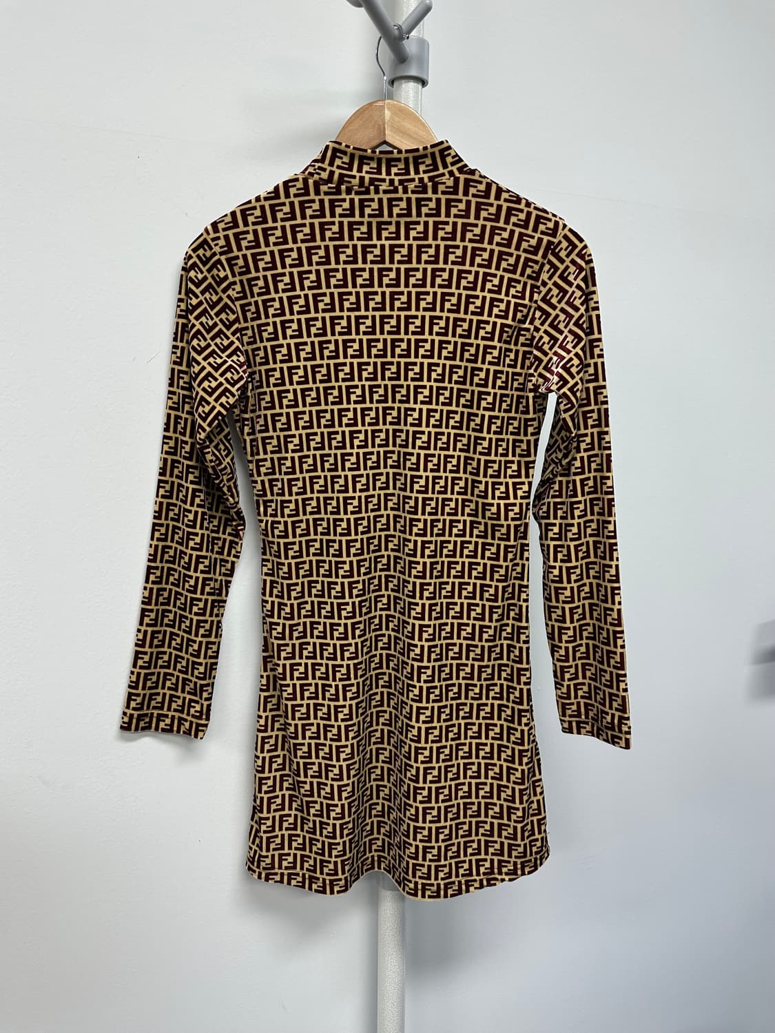 펜디 주카로고 하이넥 벨벳 원피스 상품이미지6