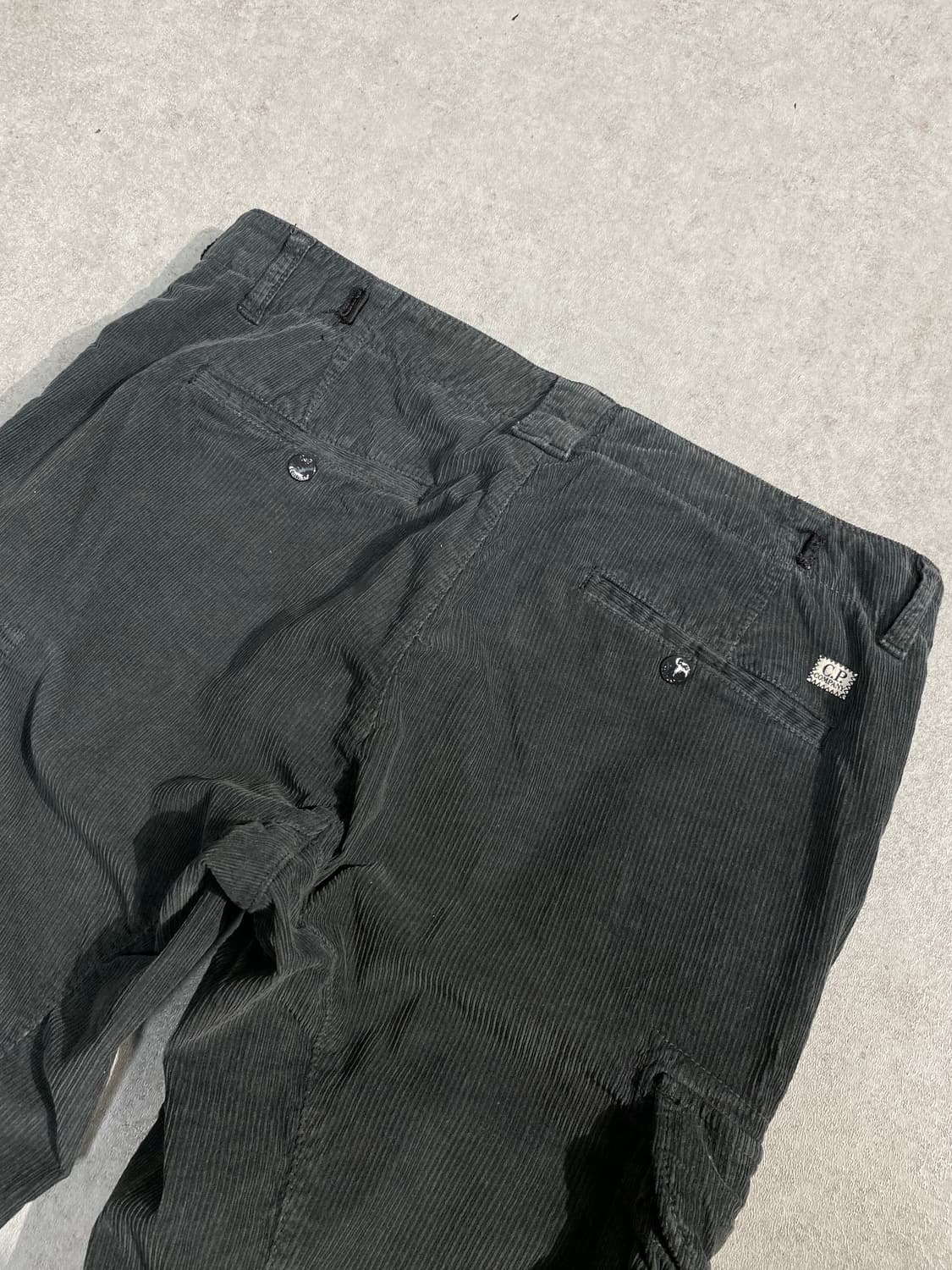 [34] C.P COMPANY 씨피컴퍼니 코듀로이 카고팬츠 상품이미지7