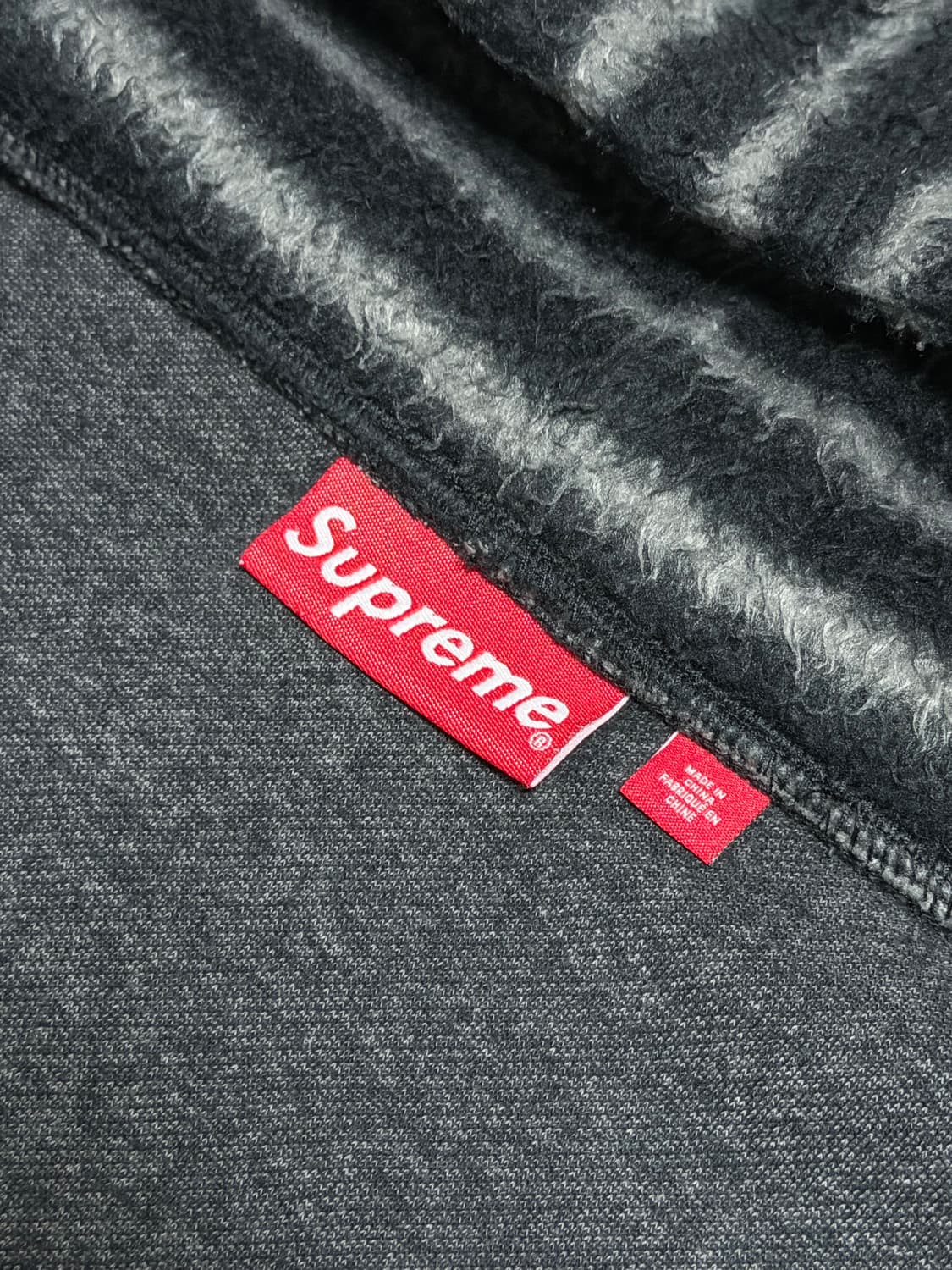 [XL]슈프림 브러쉬드 후드집업 23FW 상품이미지3