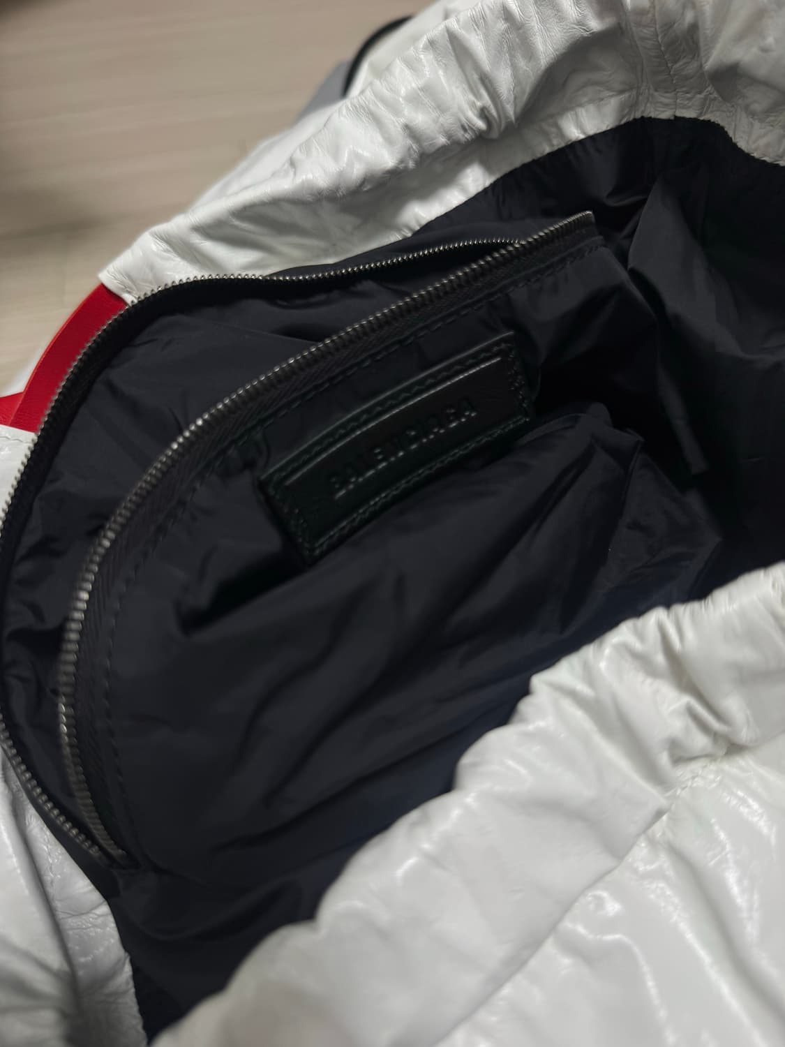 [OS] 발렌시아가 22 winter 트래쉬백 화이트 상품이미지8