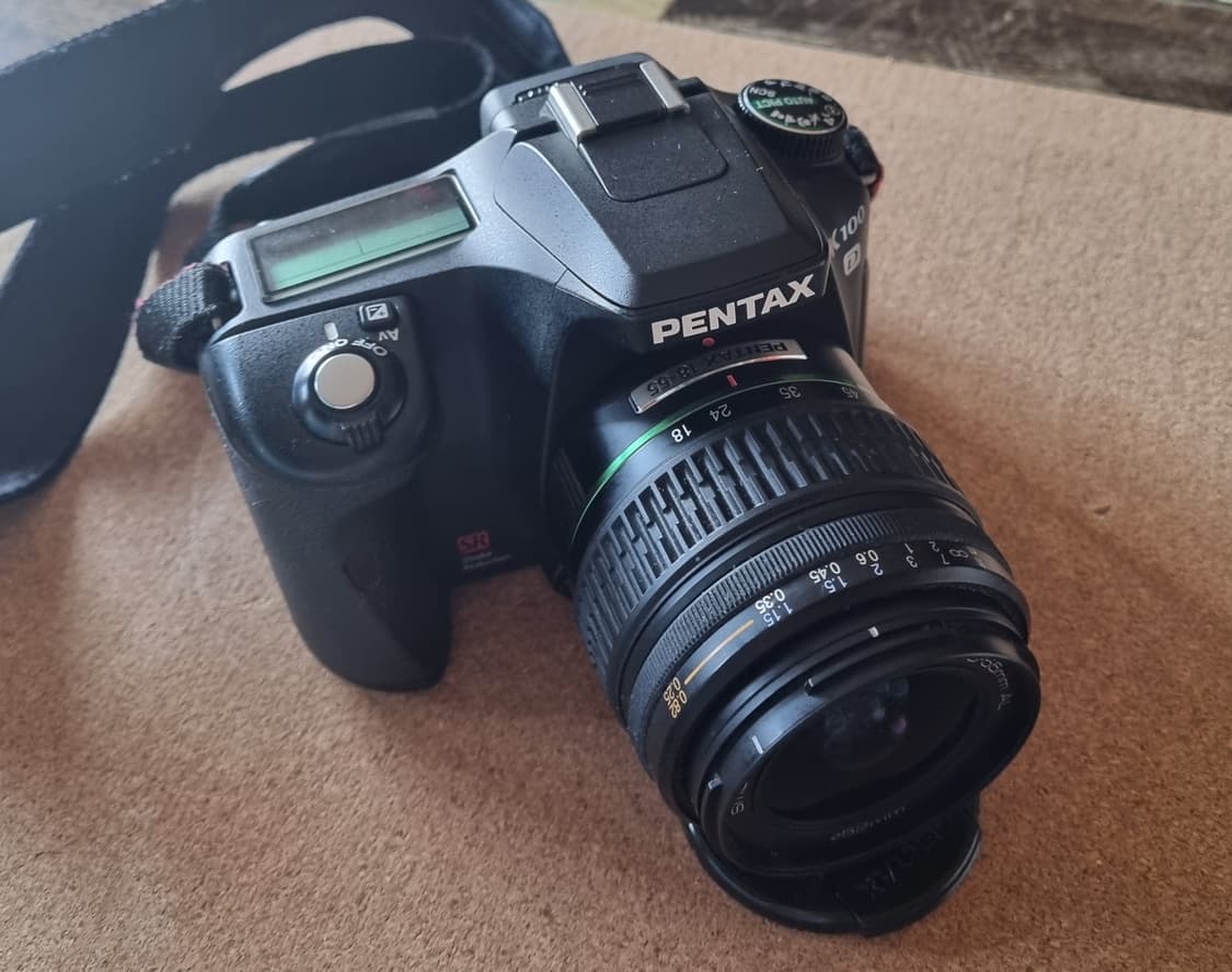 펜탁스 K100D DSLR 카메라, 18-55mm 렌즈 팝니다. 상품이미지1