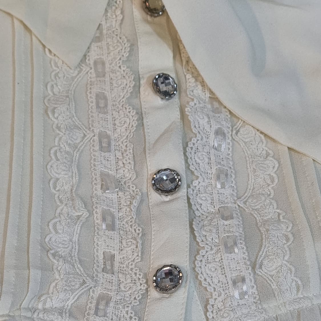 Liz Lisa(리즈리사) 아이보리 빅리본 레이스 블라우스 상품이미지3