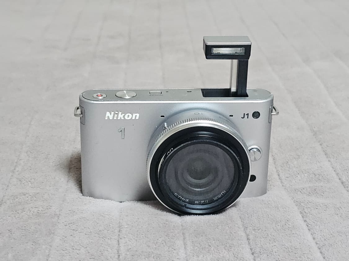니콘 Nikon 1 J1 미러리스 카메라 상품이미지1