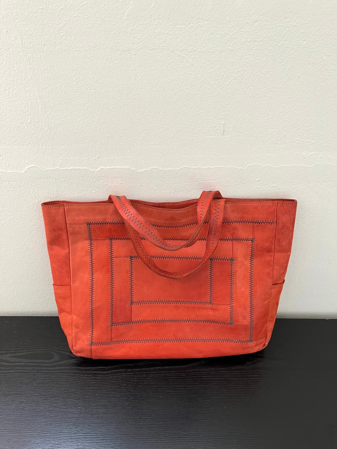 Cuir Jouer Cube 카멜 레더 백 상품이미지4