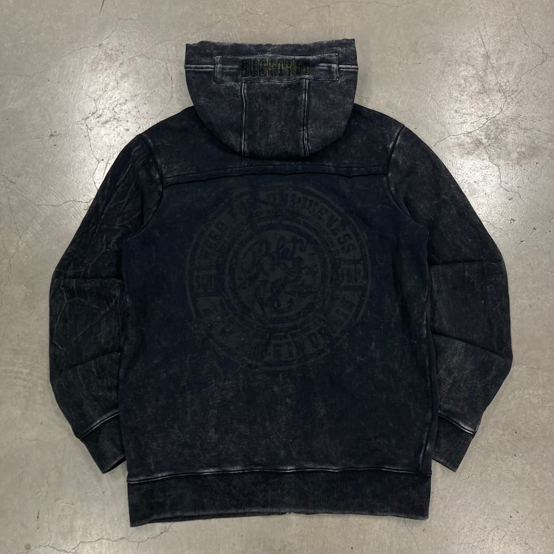 버커루 피그먼트 차콜 컬러 y2k 빅로고 후드 집업 상품이미지1