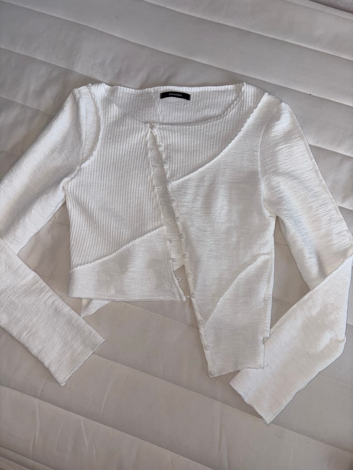 다이애그널 unbalanced button up top 상품이미지2