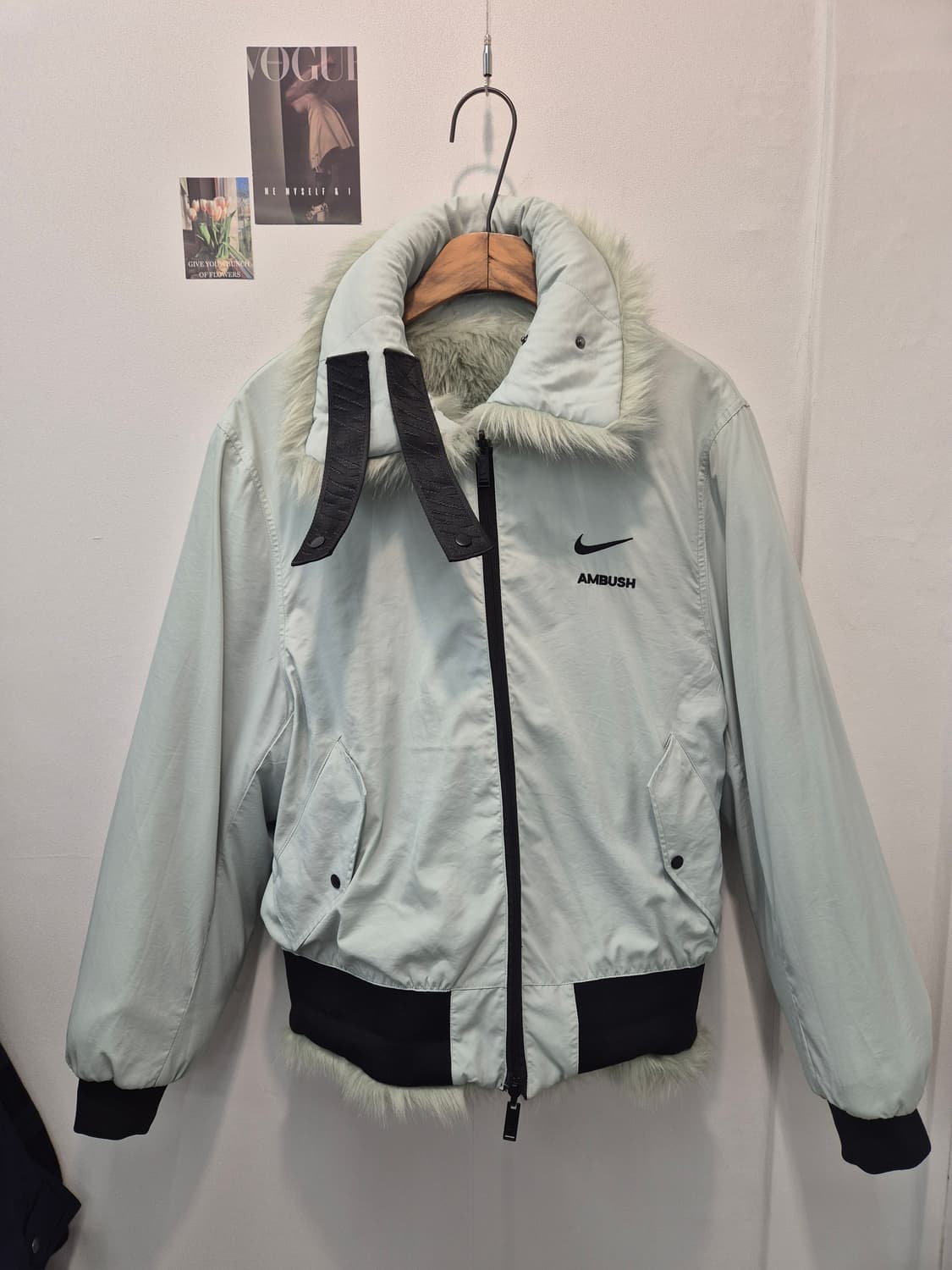 나이키와 앰부쉬 협업 퍼 자켓 M
사이즈  상품이미지4