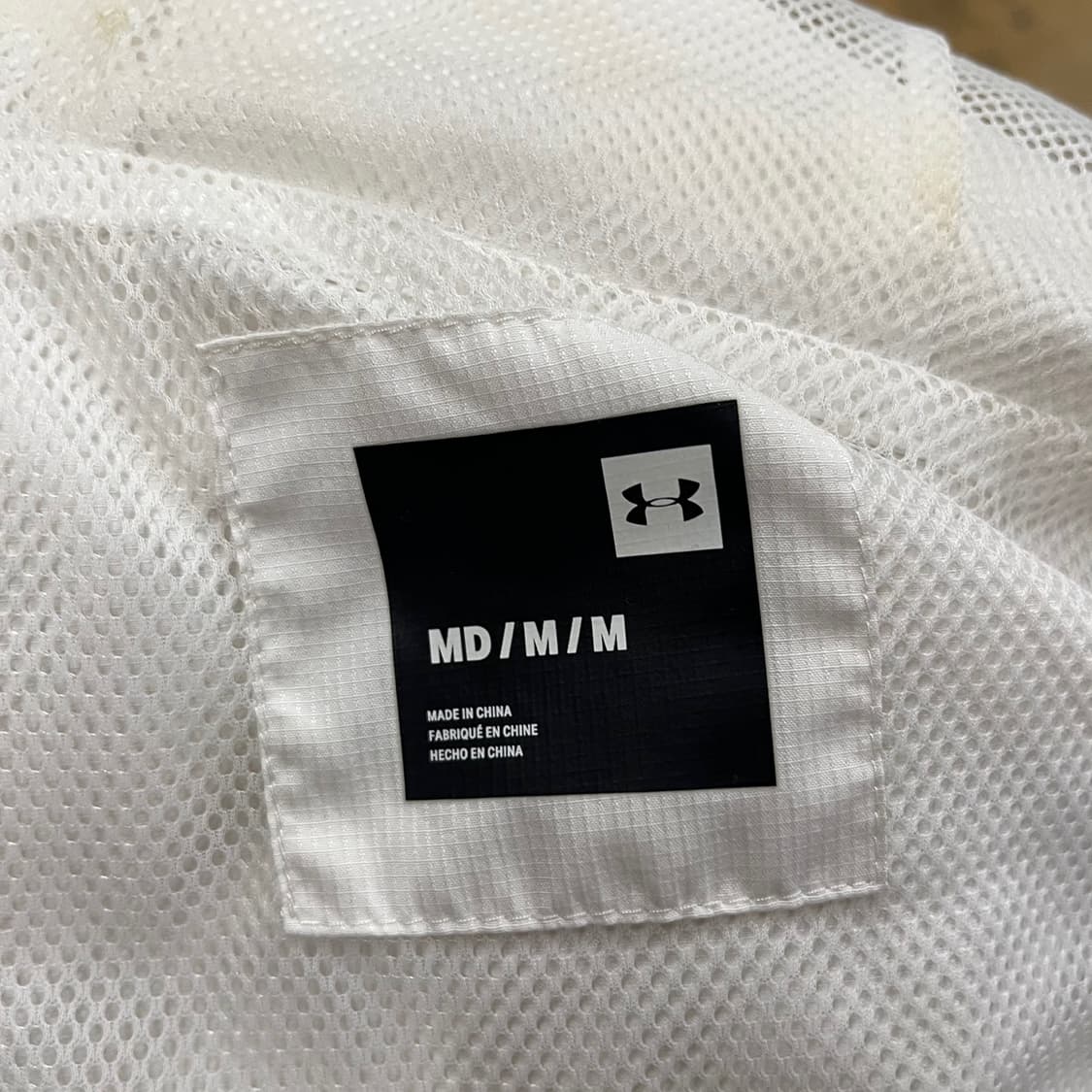 [정품/M] 언더아머 화이트 바람막이 후드 b16 상품이미지8