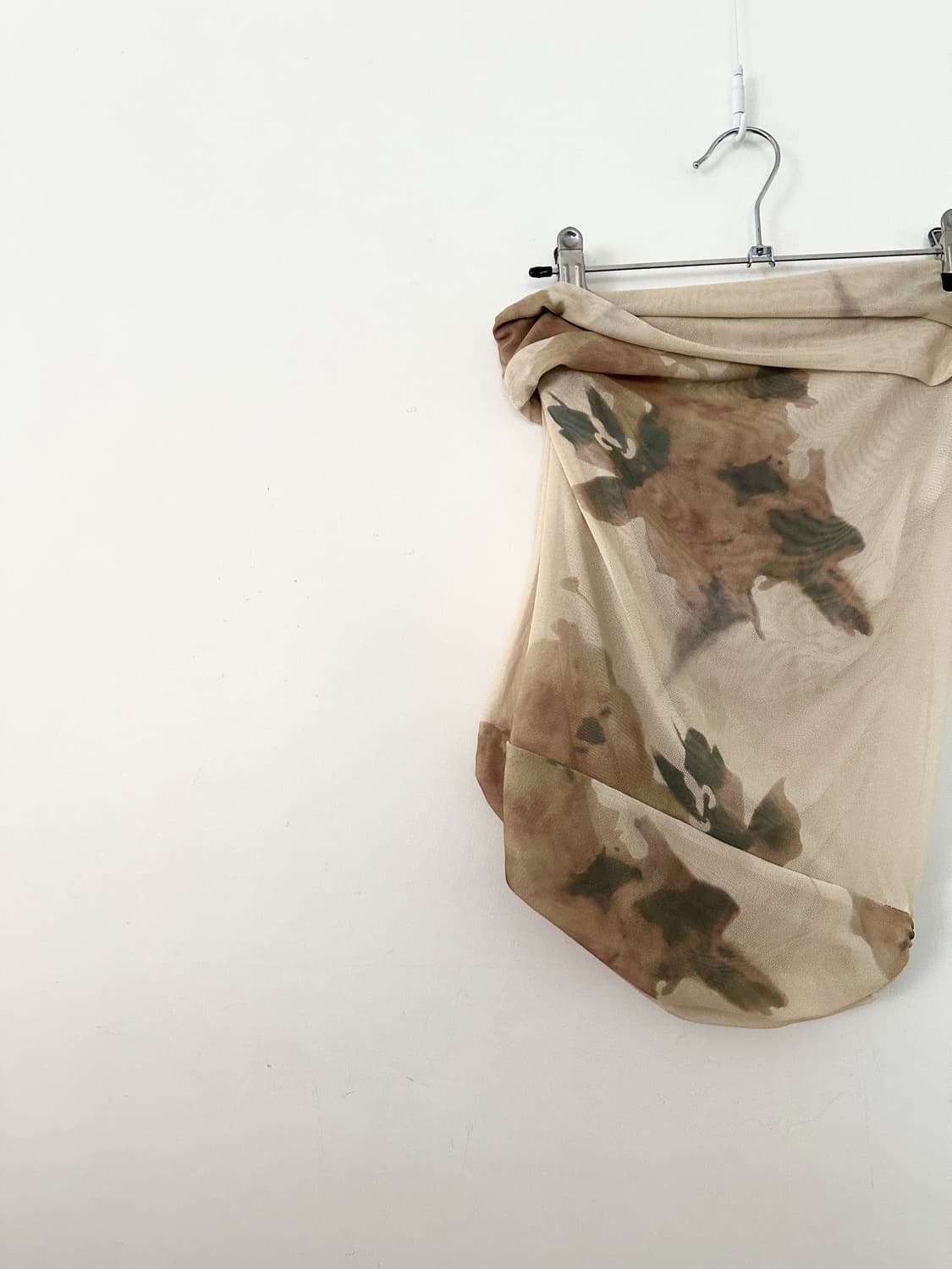 Drape sheer sleeveless top / beige 상품이미지2