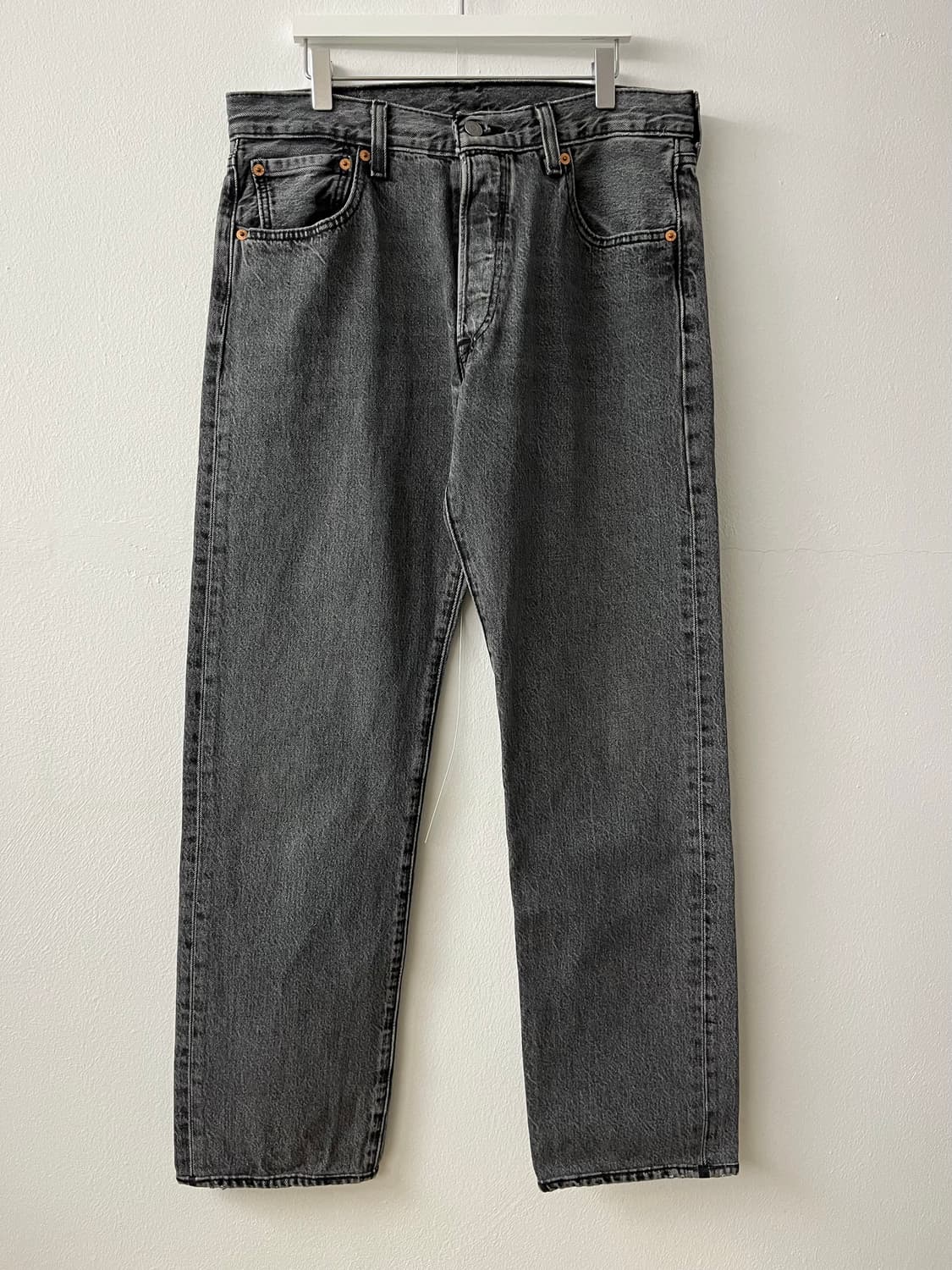 리바이스 501 데님 팬츠 흑청 그레이 상품이미지2