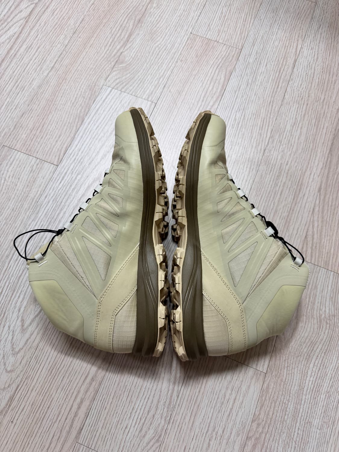 살로몬 퀘스트 엘리먼트 GTX 아이보리 등산화 상품이미지3