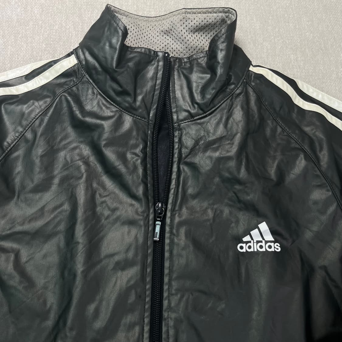 100 아디다스 레더 유광 바람막이 자켓  상품이미지2
