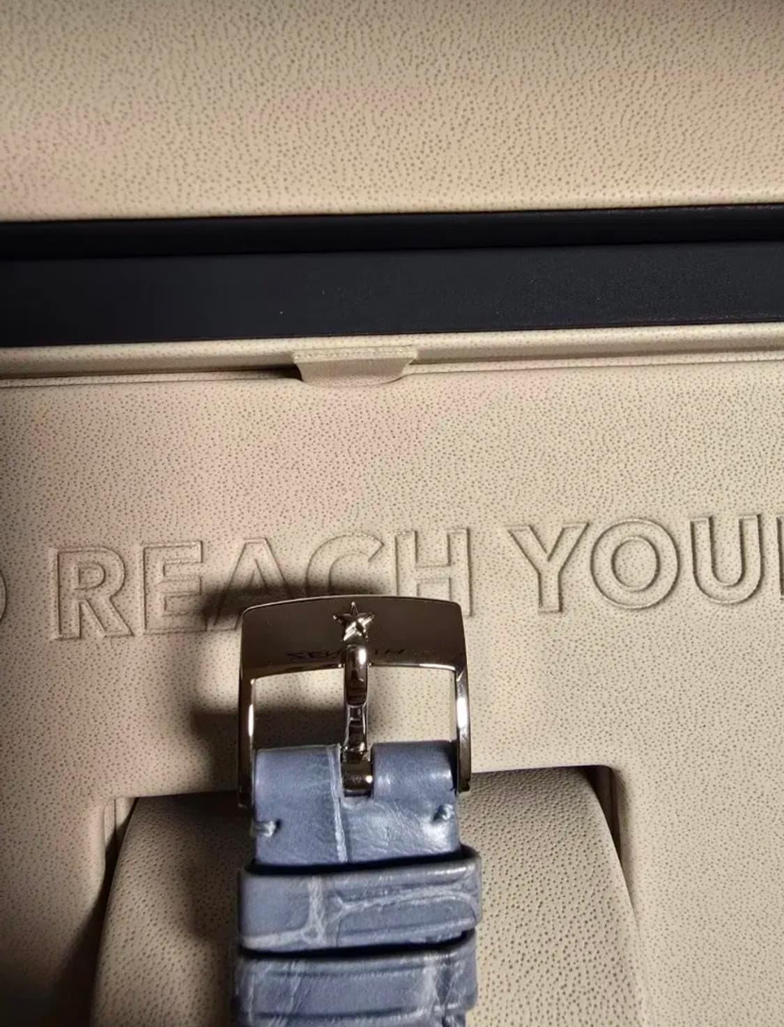 제니스 엘리트 문페이즈 새제품 36mm 입니다. 상품이미지9