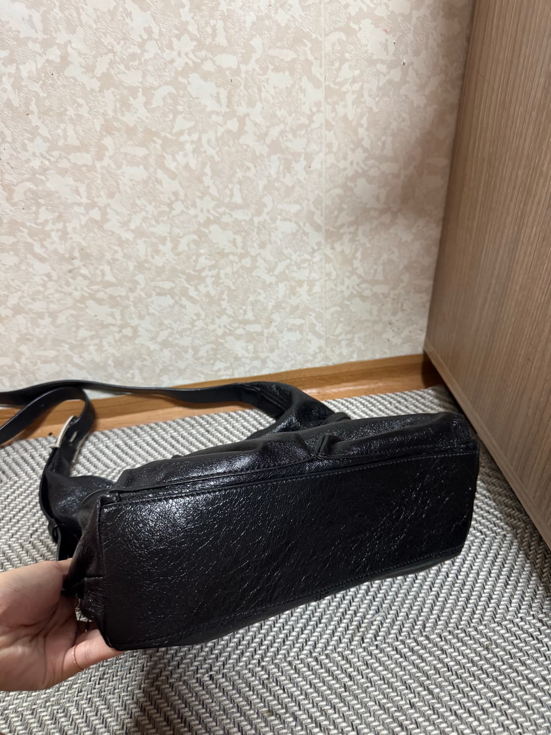 루즈앤라운지 비아 숄더백 고트 빈티지 상품이미지5