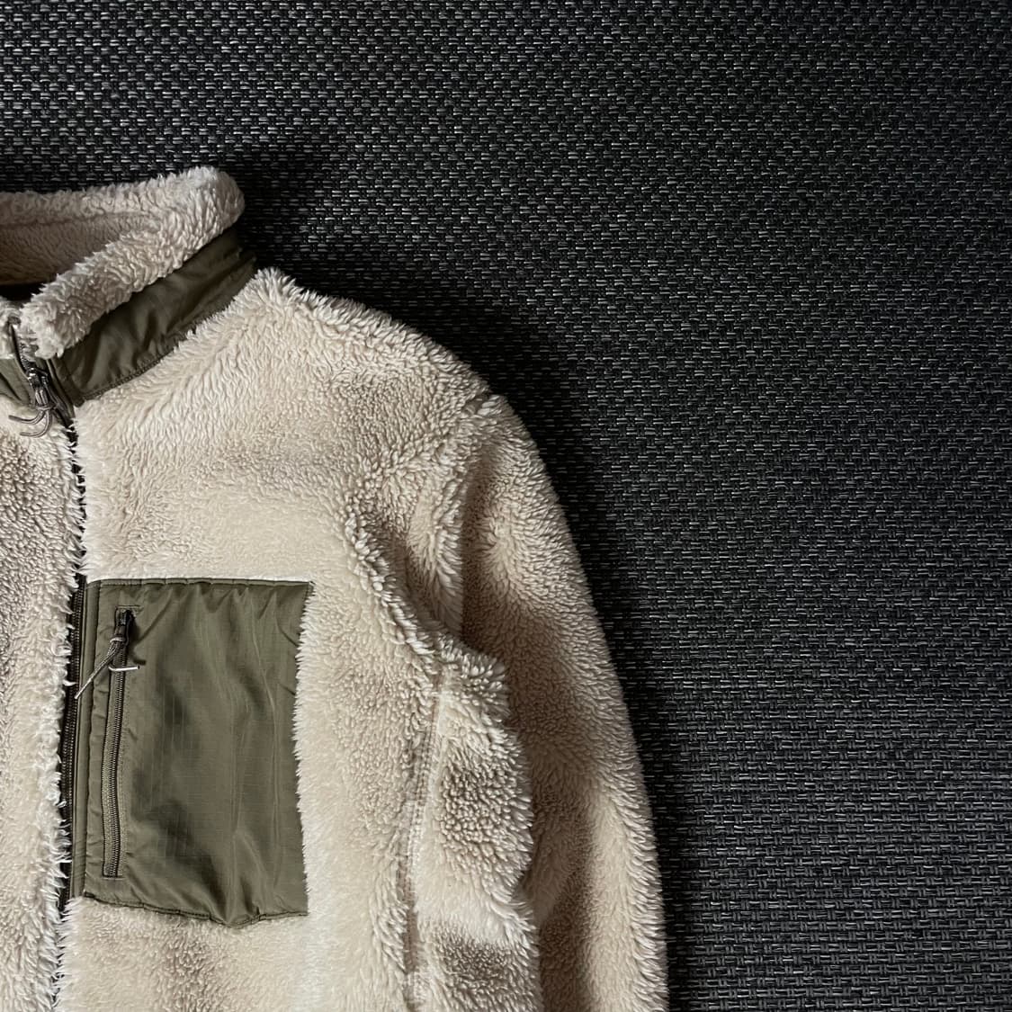 유니클로 연베이지 브라운 패치 뽀글이 플리스 자켓 XL 상품이미지3