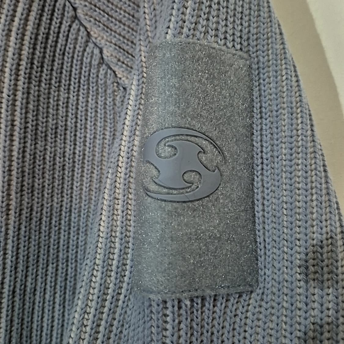 산산기어 23fw 후드 니트 스카이블루 상품이미지3