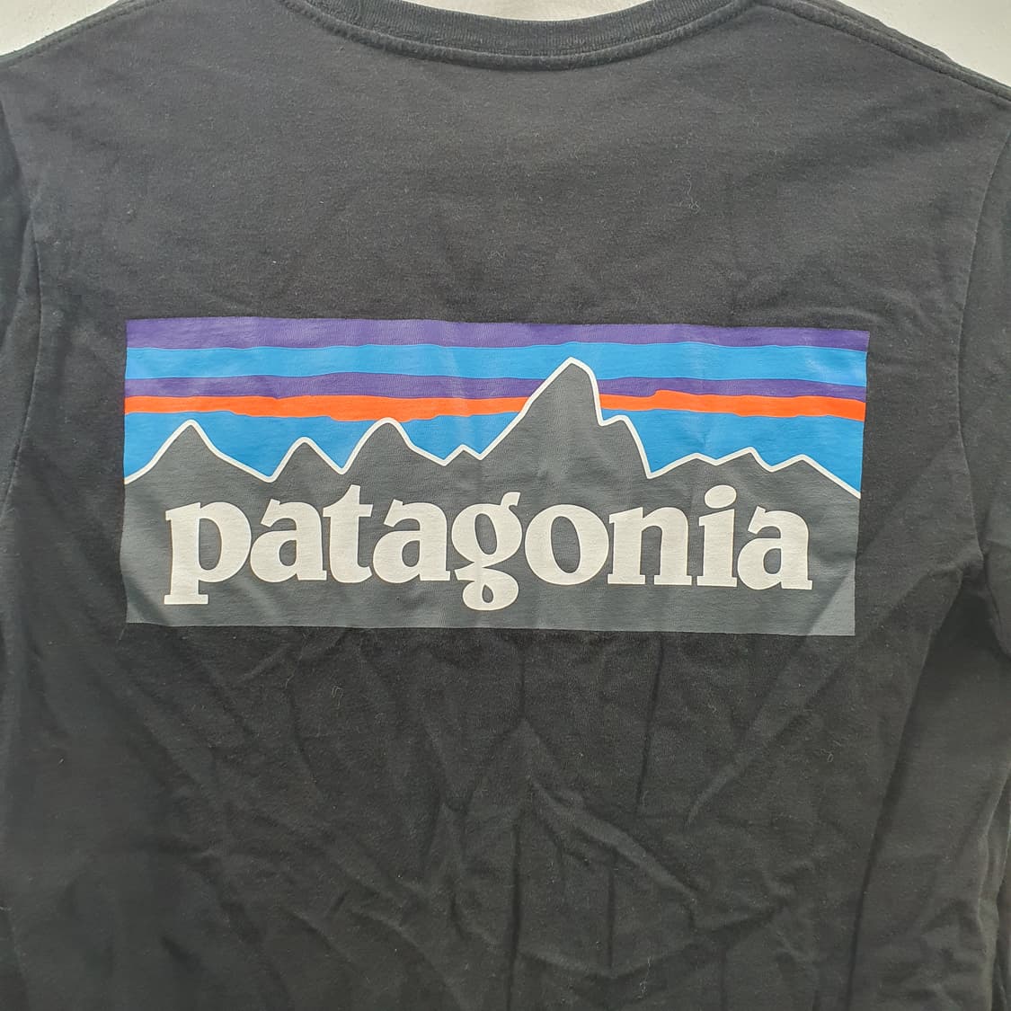 S 파타고니아 남성 블랙 데일리 로고 기본 면 반팔티셔츠 상품이미지7