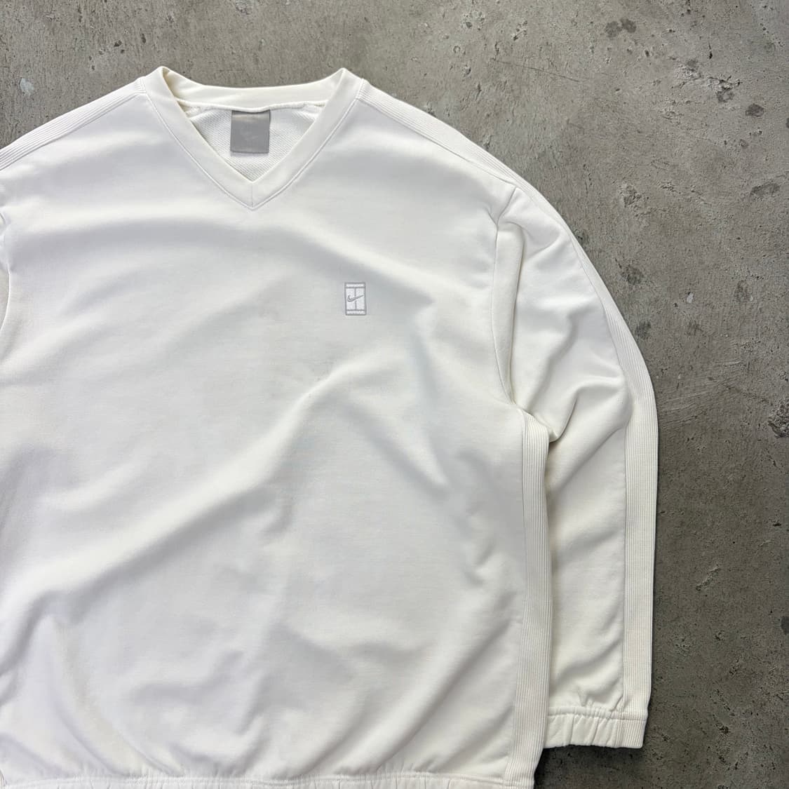 나이키 화이트 브이넥 맨투맨[2229] 상품이미지3