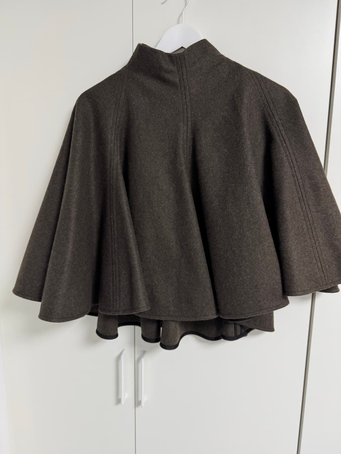 보테가베네타 케이프 상품이미지1