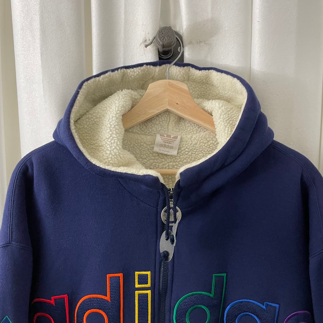 아디다스 블루 레인보우 빅로고 양털 후드집업 상품이미지5