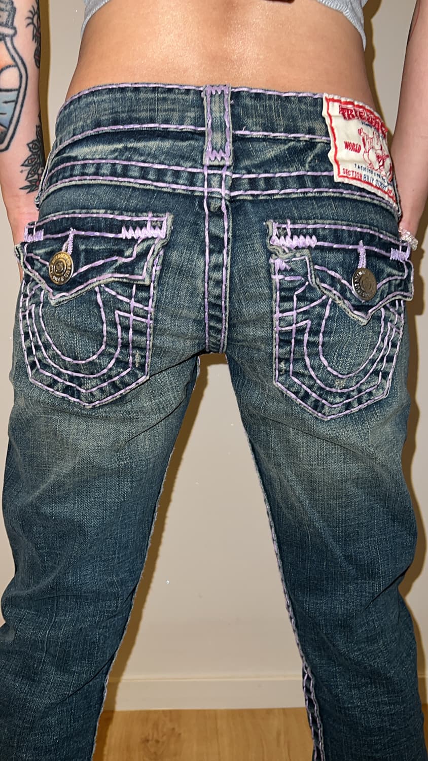 True Religion Purple Stitch Low-Rise Pan 상품이미지5