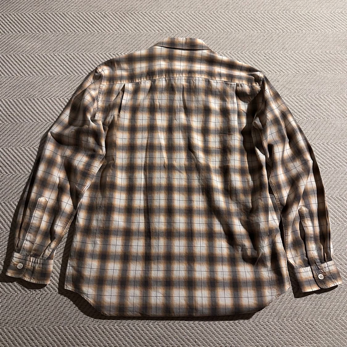 이세이 미야케 옴브레 셔츠 상품이미지3