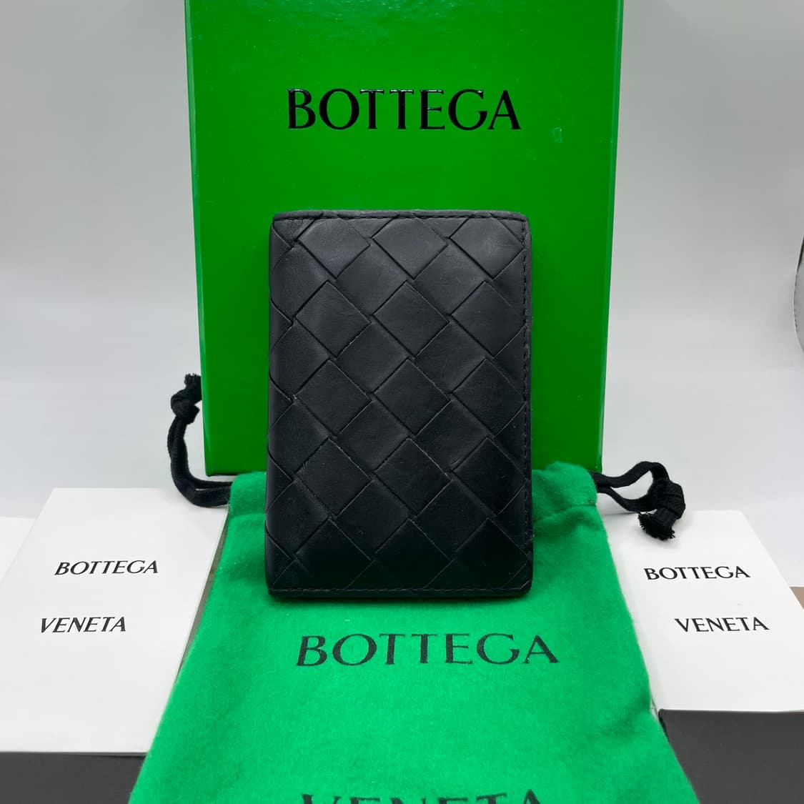 보테가베네타 인트레치아토 플랩 카드지갑 상품이미지1