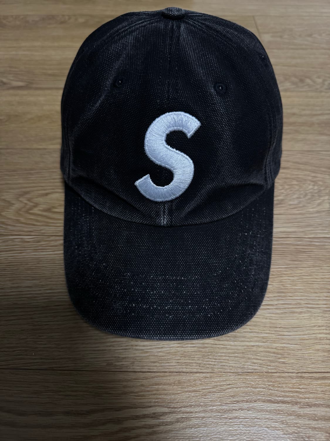 슈프림 피그먼트 S로고 6패널 블랙 팝니다! 상품이미지1