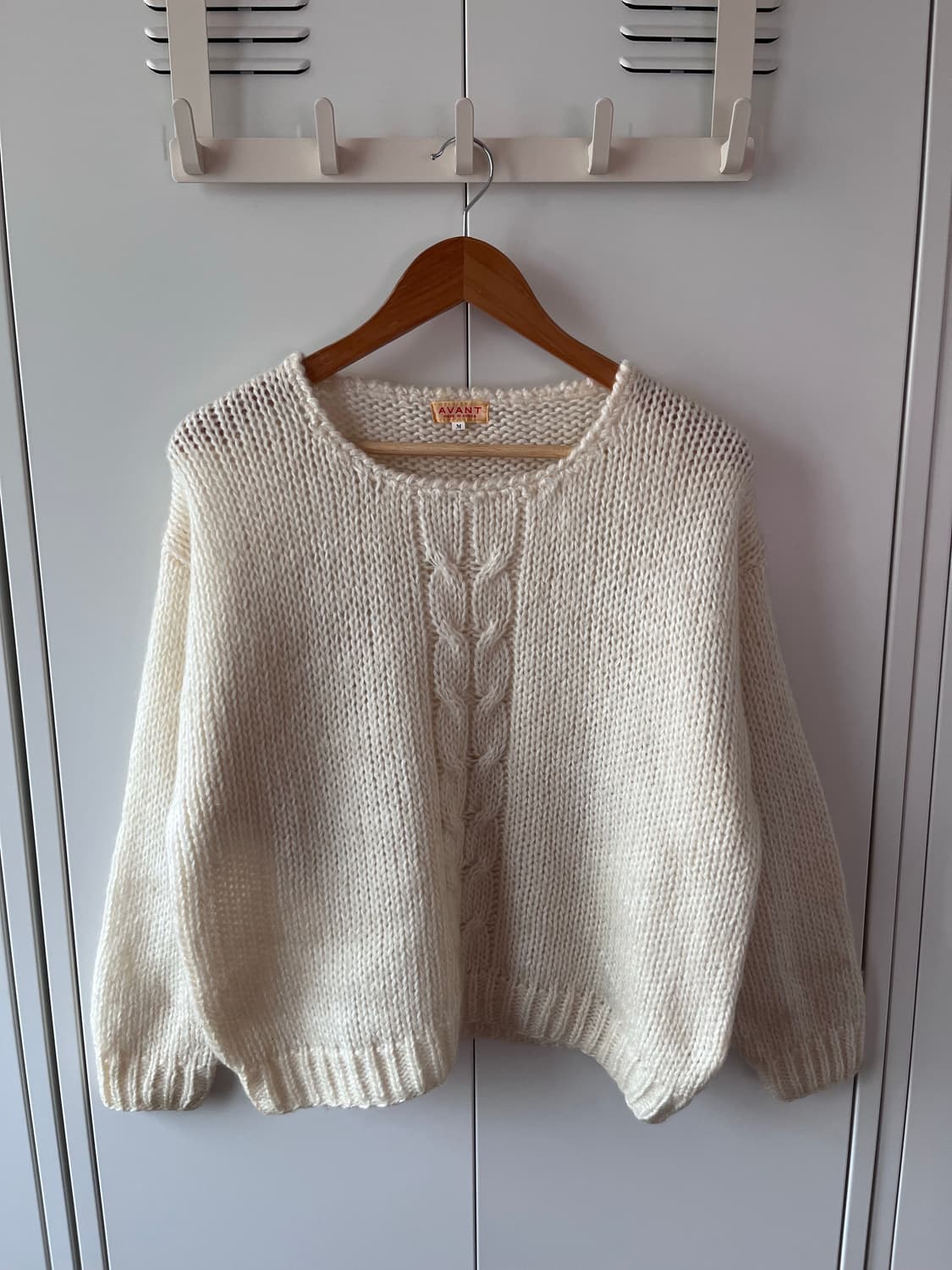 AVANT 아이보리 꽈배기 라운드 니트 상품이미지7