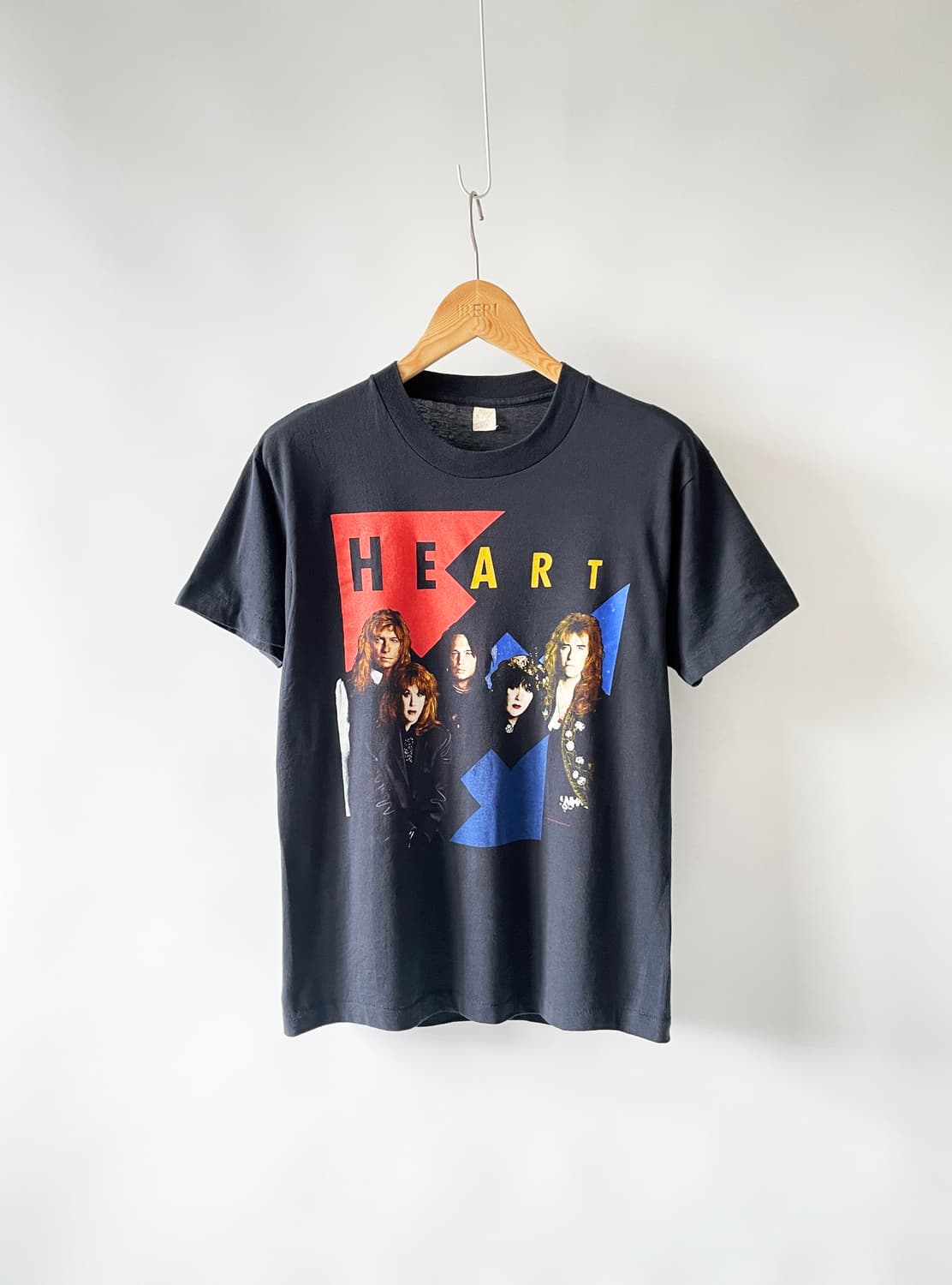 하트 90s 빈티지 밴드 티셔츠 HEART 90S T-SHIRT 상품이미지1