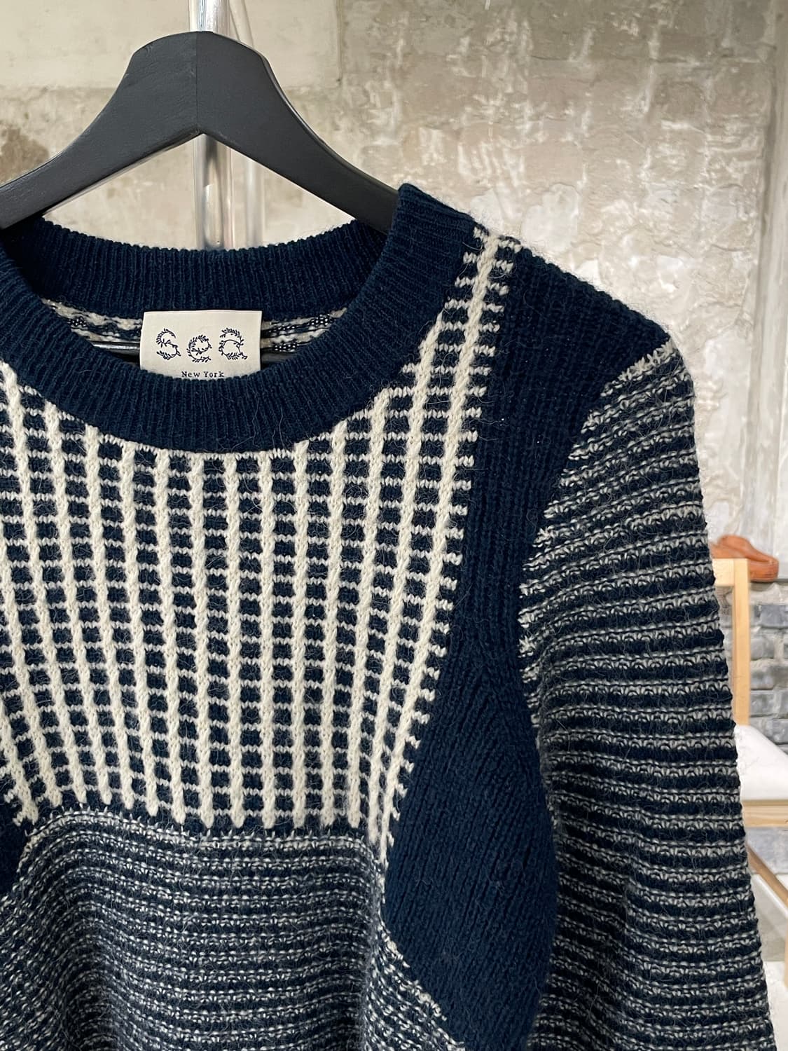 씨뉴욕 네이비 네트 스트라이프 알파카 울 크루넥 니트 상품이미지3