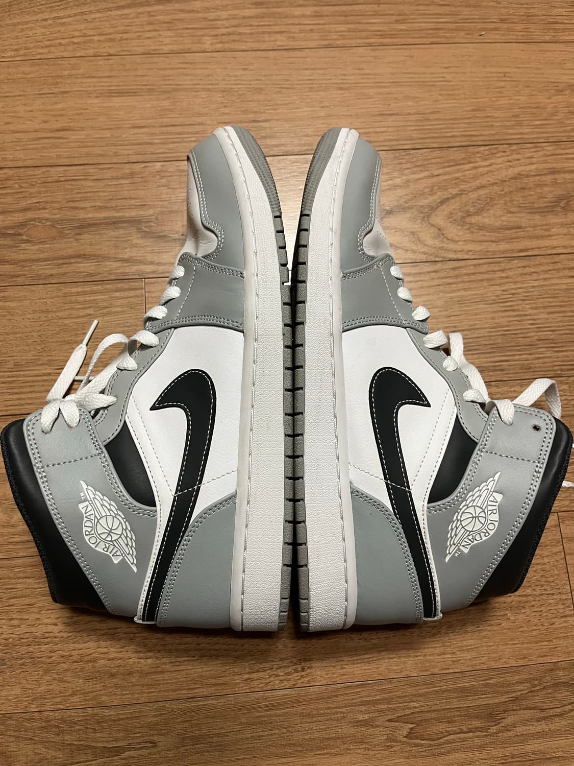 조던1 미드 그레이 상품이미지3