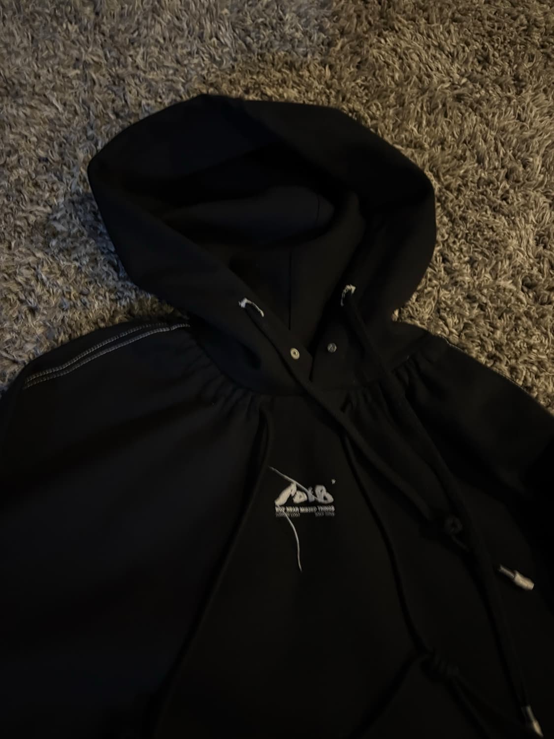 아더에러 후드티 상품이미지3