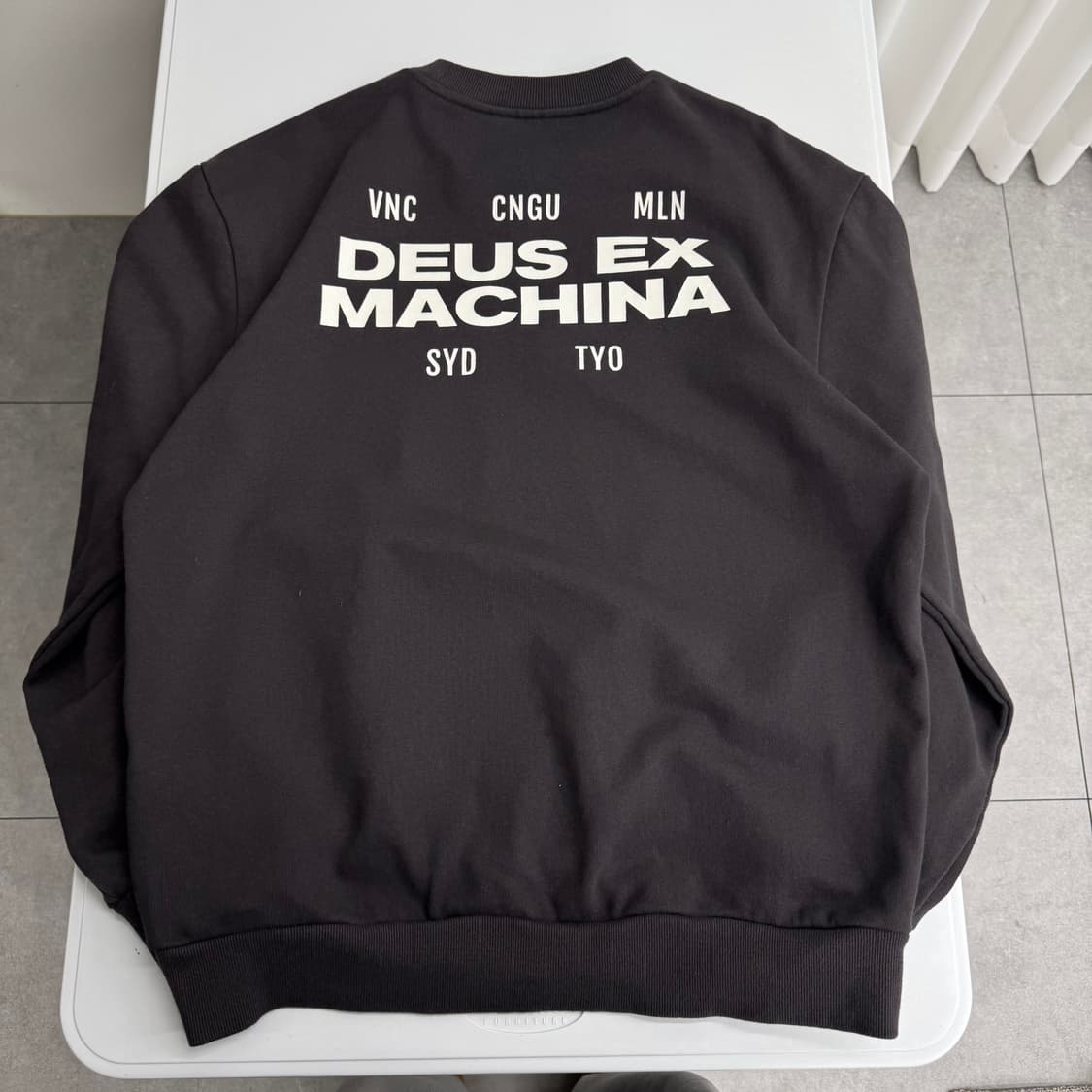 데우스 맨투맨  상품이미지2