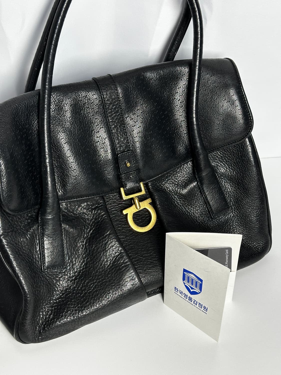 페라가모 간치니 레더 토트백 블랙 상품이미지8