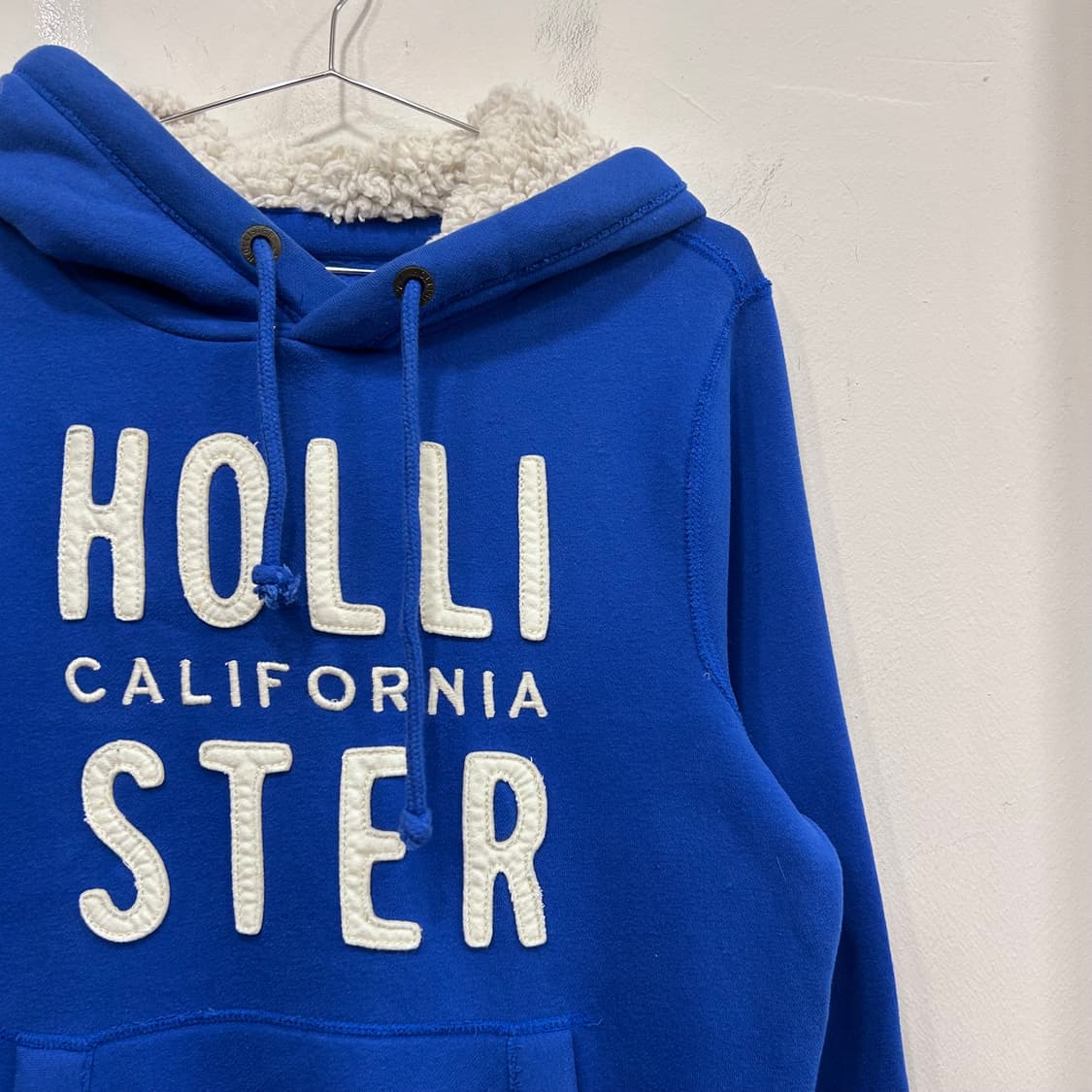 홀리스터 캘리포니아 와펜로고 후드티 상품이미지1