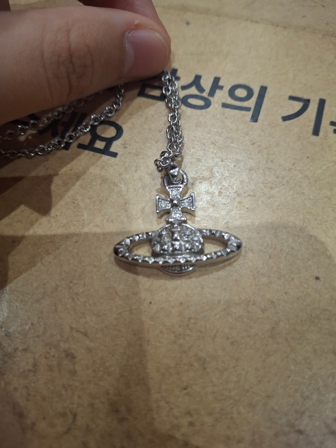 쿨거 택포)비비안웨스트우드 ORB 실버 목걸이 팔아요 상품이미지2