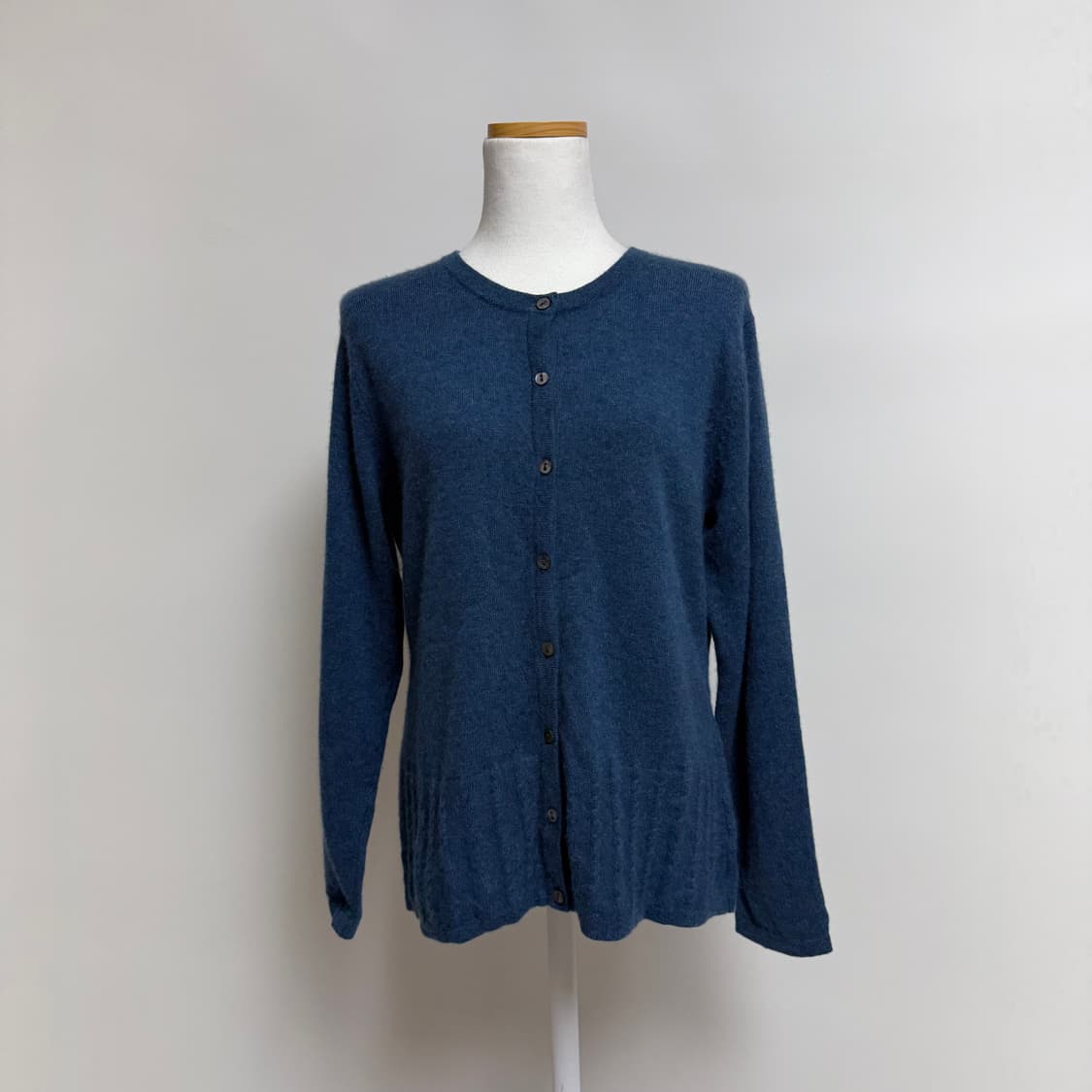 [캐시미어 100%] 청색 라운드넥 가디건 M-L 상품이미지1