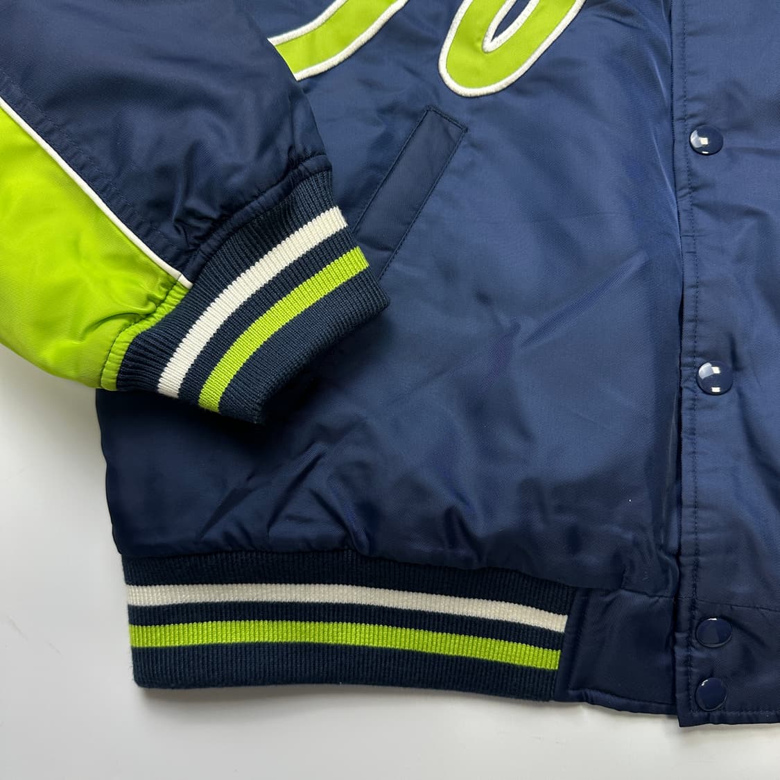 SUPREME 20AW Contrast Script 슈프림 바시티 자켓 상품이미지4