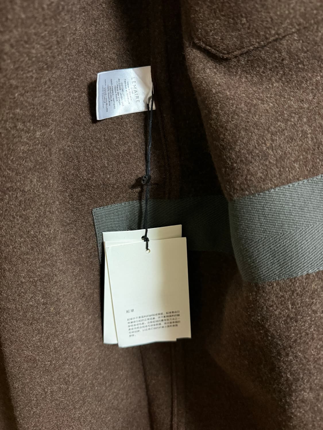 르메르 랩코트 브라운 색상 판매합니다 상품이미지3