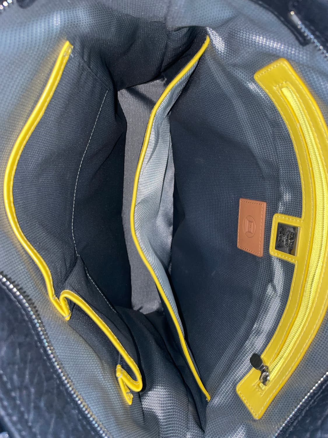 MCM 노트북가방 토트백 상품이미지8