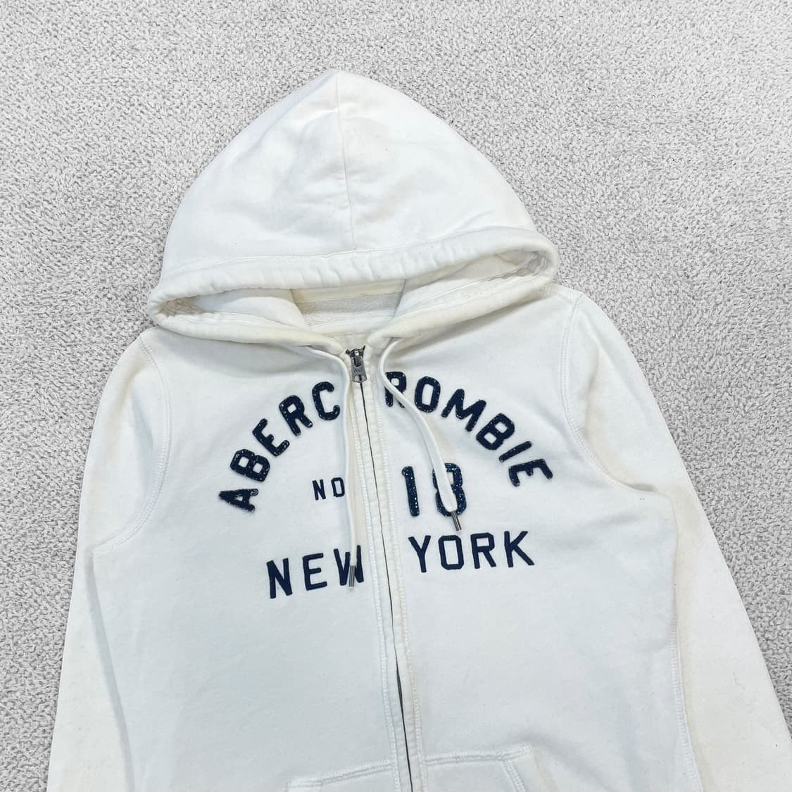 아베크롬비 아치 로고 후드집업 화이트 상품이미지3