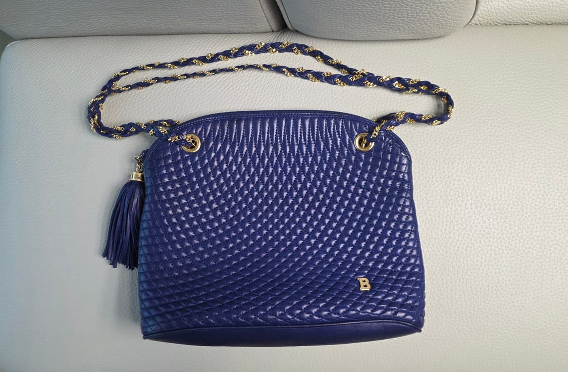 [신품급] 발리 퀼팅 테슬 숄더백 / 초레어 상품이미지1