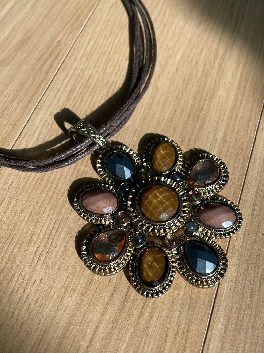 Vintage antique flower brown necklace  상품이미지2