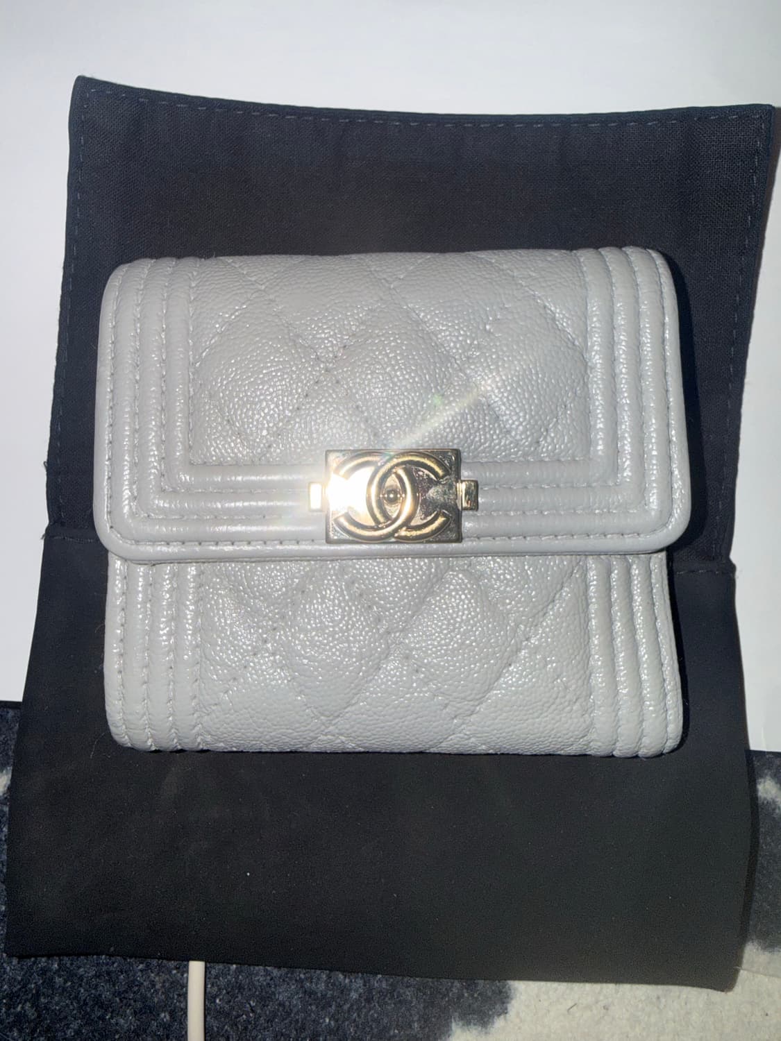 샤넬 보이 반지갑 은장 상품이미지1